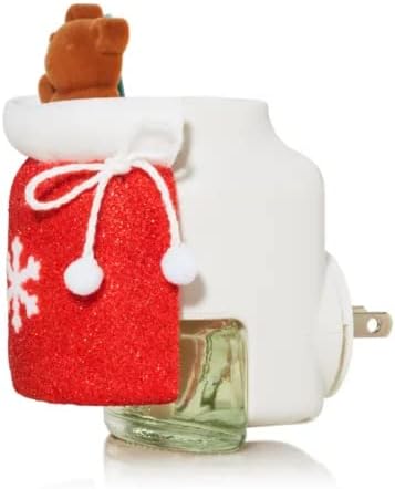Yankee Candle Christmas Diffuser with Light and Scent Plug Refill