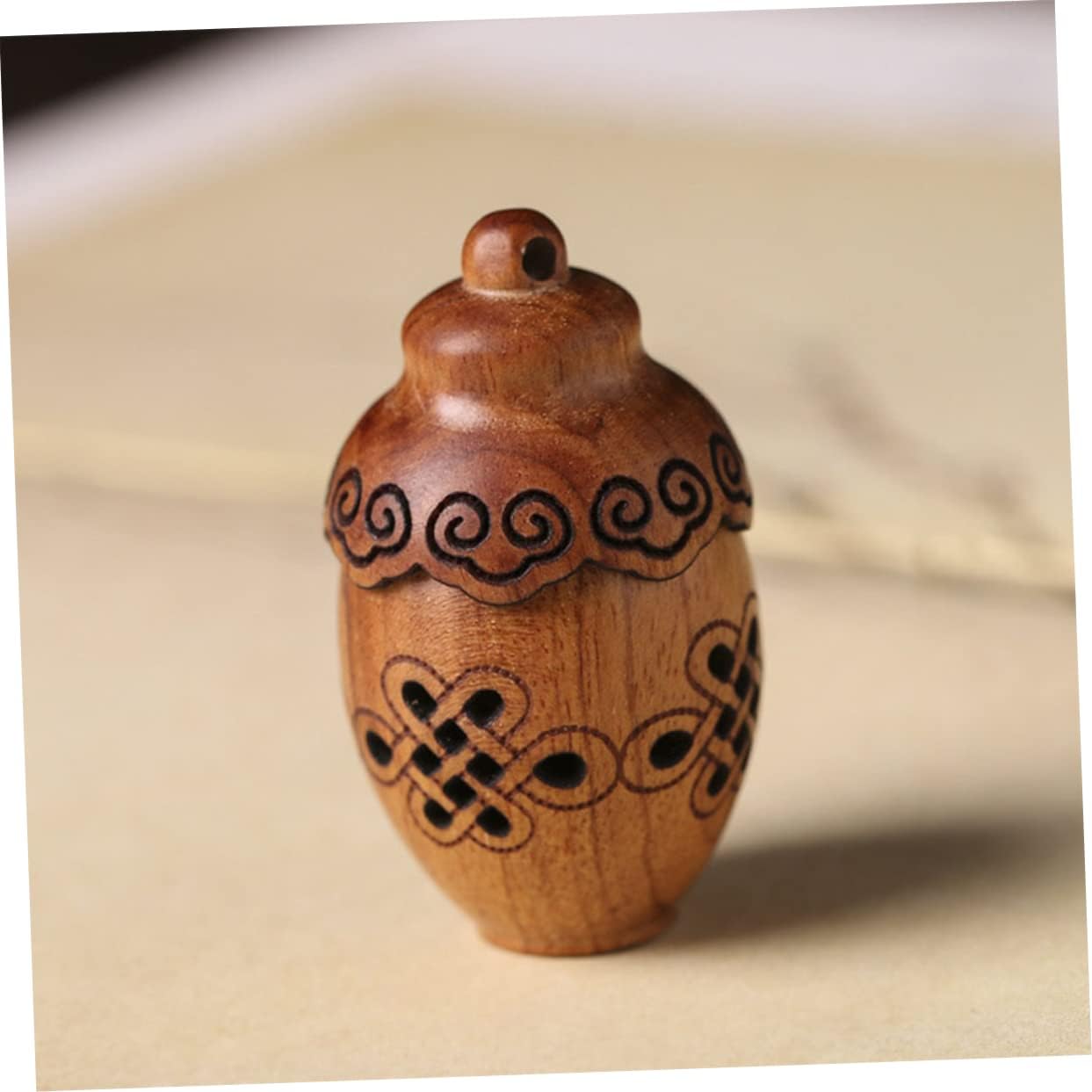 GALPADA Carving Aromatherapy Diffuser Pendant Bottle