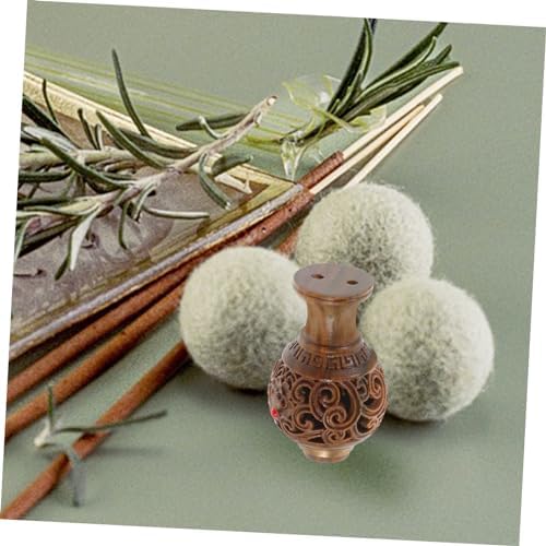 Wooden Aromatherapy Sachet Pendant with Green Sandalwood Carving