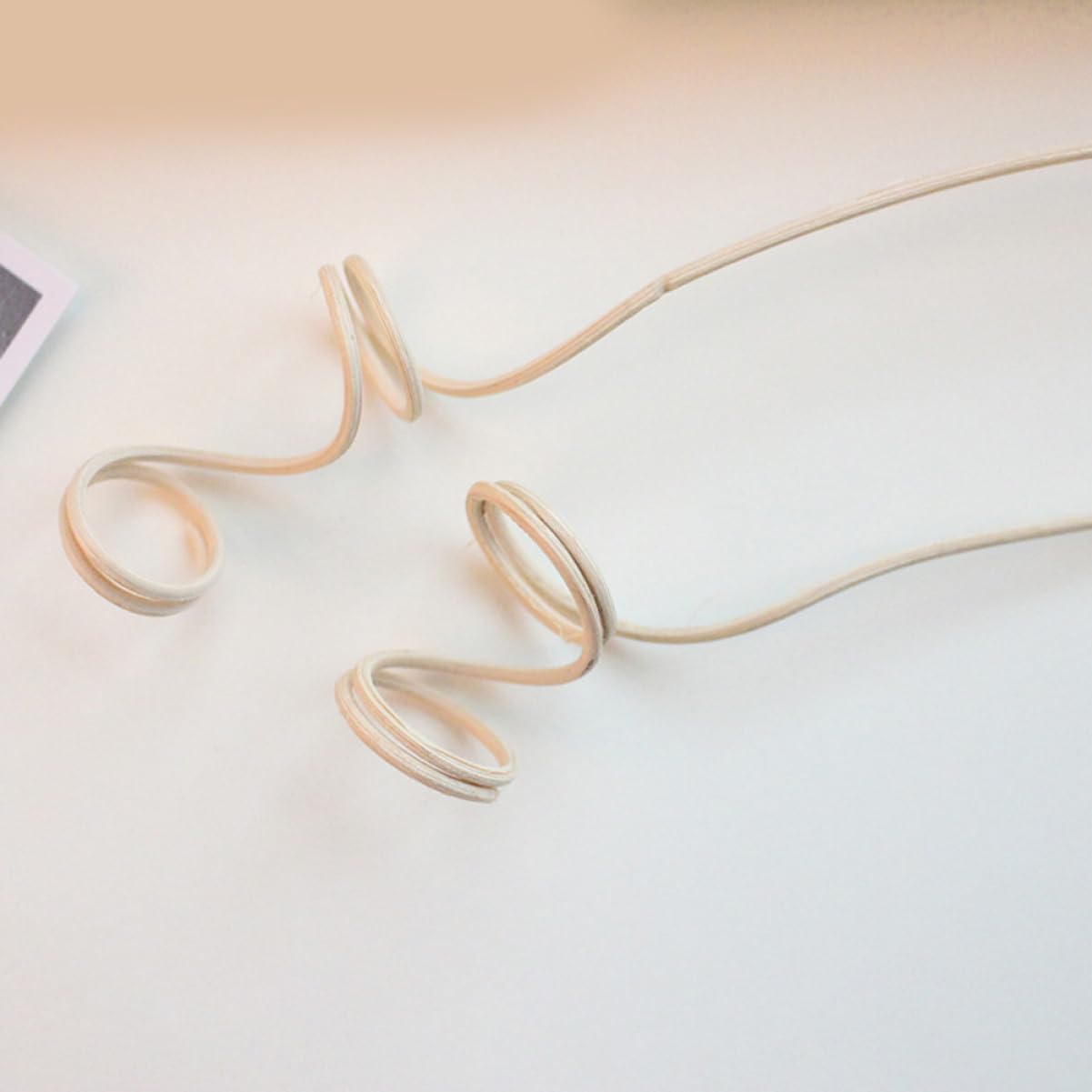 20Pcs Wavy Rattan Aroma Diffuser Sticks for Home Office Use