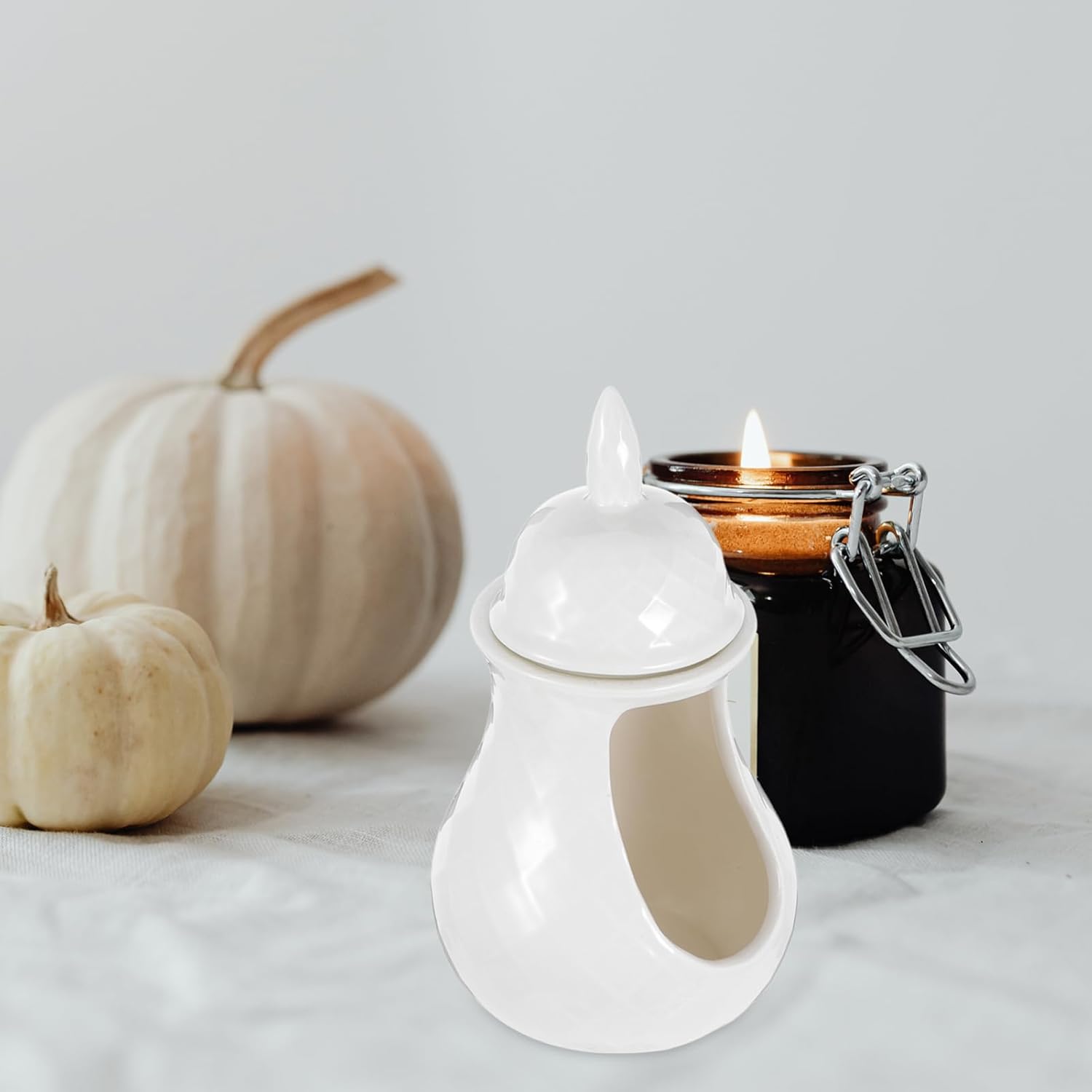 Elegant Ceramic Jar Shape Incense Holder for Home Fragrance