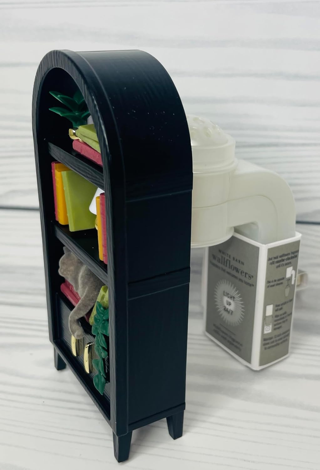 Bath Body Works Nightlight Wallflower Scent Control Bookcase