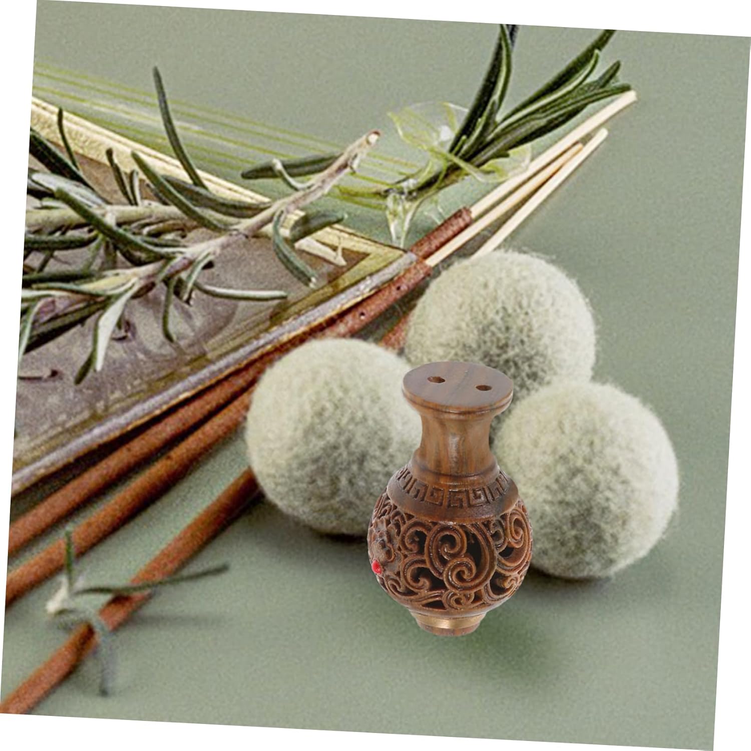 Wooden Aromatherapy Sachet Pendant with Green Sandalwood Carving