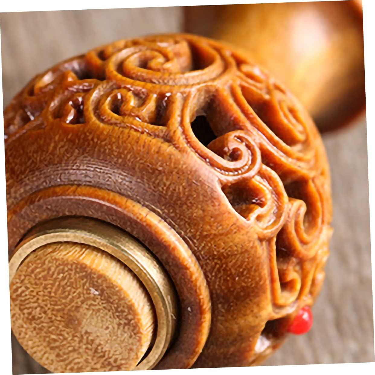Wooden Aromatherapy Sachet Pendant with Green Sandalwood Carving